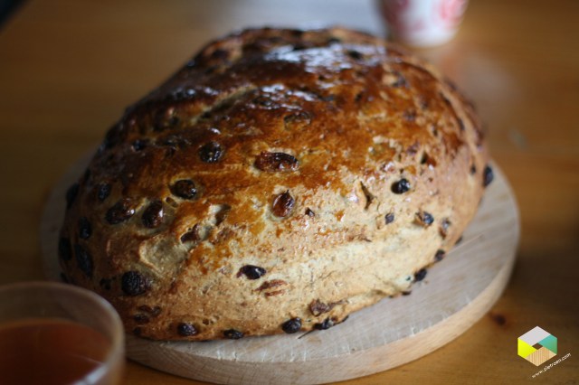 rozijnenbrood zelfgebakken