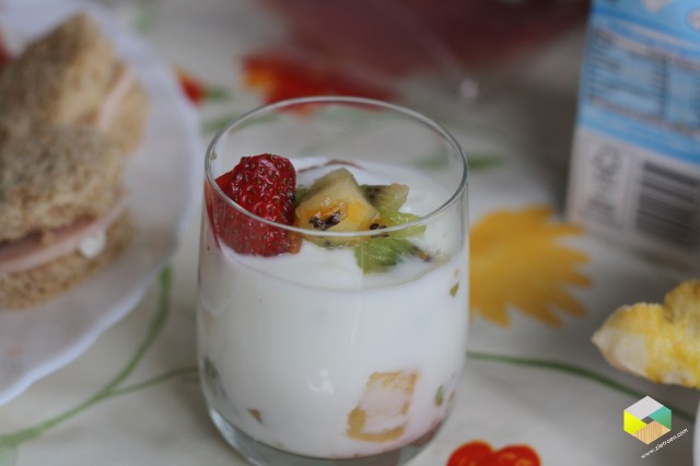 yoghurt met fruit